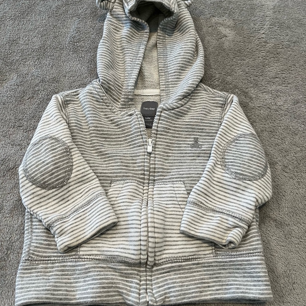 EUC 6-12M Gap Baby Bear Hoodie in Gray and White Stripe